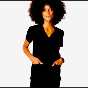 Figs Scrubs - Casma Scrub Top and Zamora Joggers